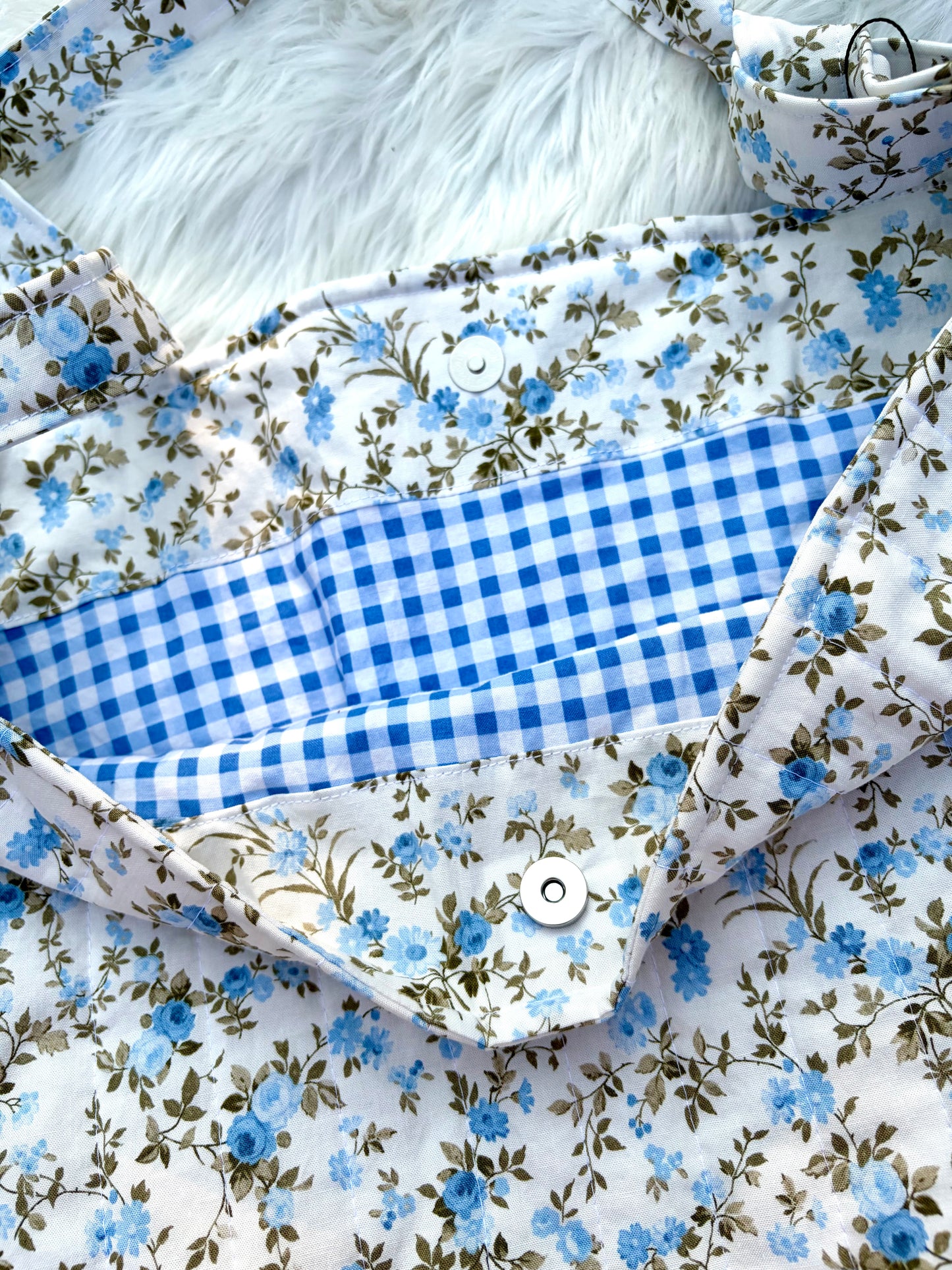 Dainty Farmhouse Blue Quilted Slouchy Tie Bag