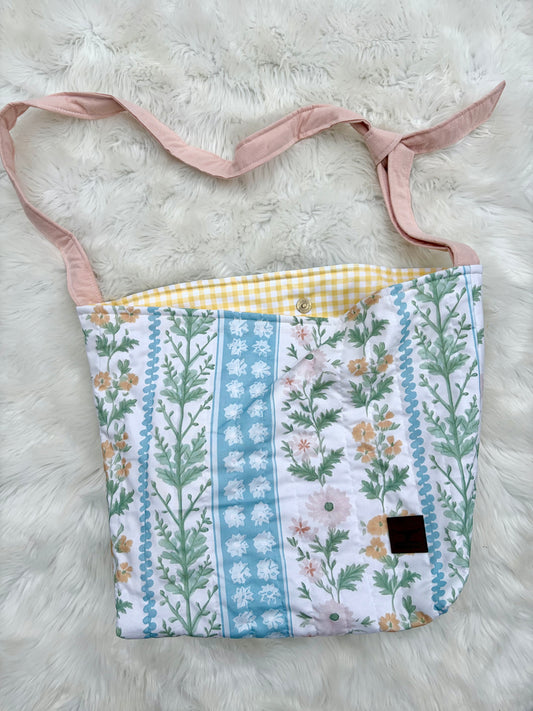 Blue Cottage Floral Quilted Slouchy Tie Bag