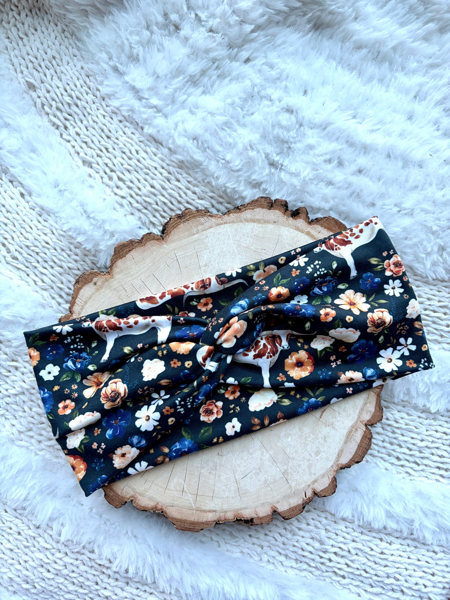 Longhorn Floral Front Knot