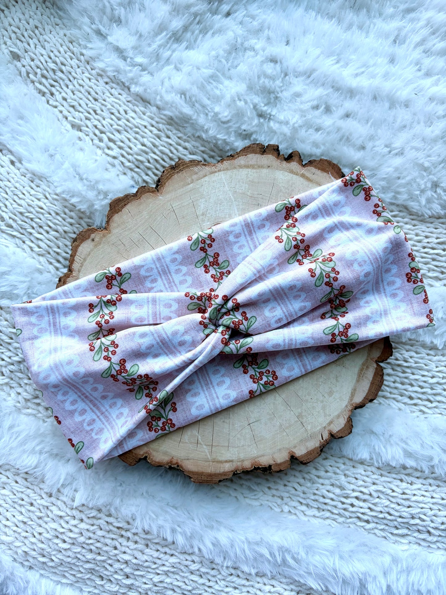 Light Pink Dainty Berry Front Knot